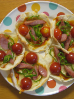 餃子の皮でピザ-レシピのメイン写真