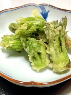 お待ちかね春の味♪タラの芽の天ぷら舌鼓-レシピのメイン写真