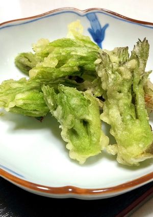 お待ちかね春の味♪タラの芽の天ぷら舌鼓-レシピのメイン写真