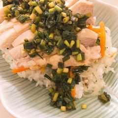 รูปของ ネギだれで食べる海南鶏飯