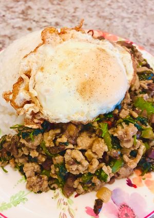 鶏ひき肉とパクチーのピリ辛ガパオライス🐥-レシピのメイン写真
