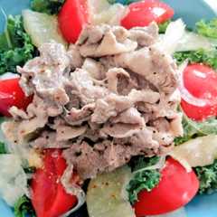 A picture of ケールを美味しく♪豚こまのパワーサラダ.