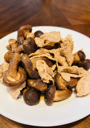 チビしいたけと豚肉炒め-レシピのメイン写真