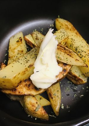 新ジャガのシンプル焼き●塩・胡椒＆バター-レシピのメイン写真