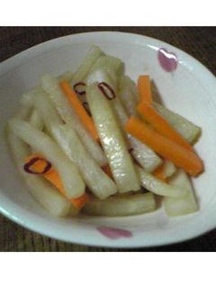 ピリッと辛い★大根の甘酢漬け☆-レシピのメイン写真