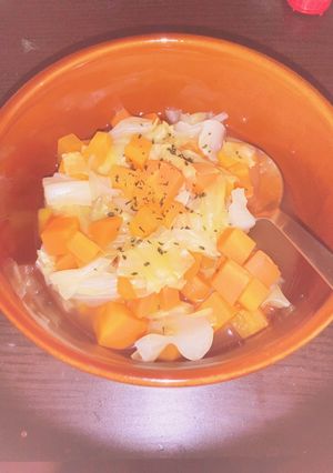簡単コンソメスープ-レシピのメイン写真