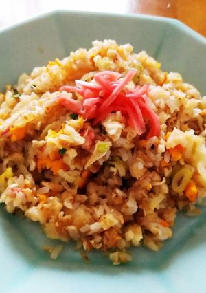 お椀で食べるどん兵衛で和風炒飯-レシピのメイン写真