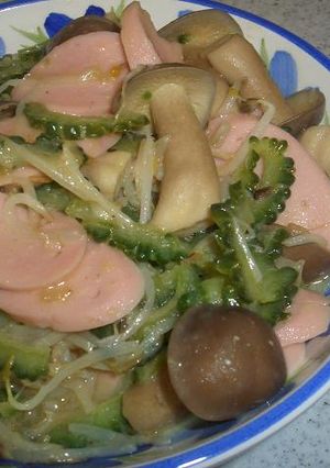 夏に負けるな!!ゴーヤと野菜の甘辛炒め♪-レシピのメイン写真