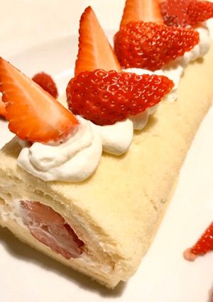 バター不使用！簡単ふわふわ♡ロールケーキ-レシピのメイン写真