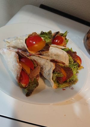 餃子の皮で焼肉ブーケ-レシピのメイン写真
