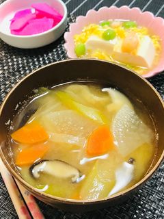 具沢山味噌汁・根菜きのこの味噌汁-レシピのメイン写真
