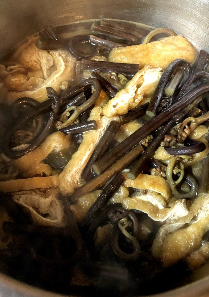 ワラビと油揚げの煮物-レシピのメイン写真