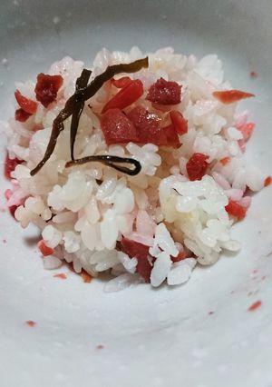 カリカリ梅と塩こんぶのごはん-レシピのメイン写真