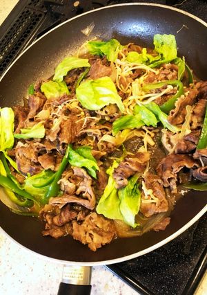 牛薄切りレタスポン酢炒め　すき焼き肉余り-レシピのメイン写真