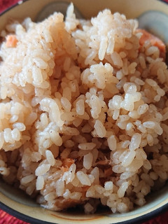 ごま香る鮭の炊き込みご飯-レシピのメイン写真