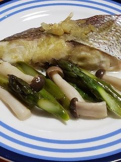 昆布茶で簡単うまうま♪鯛の酒蒸し♪-レシピのメイン写真