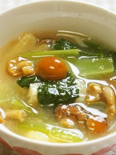 なめこと小松菜の味噌汁♪-レシピのメイン写真