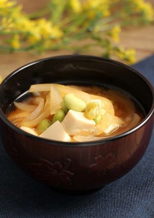 簡単！豆腐と新玉葱のお味噌汁-レシピのメイン写真