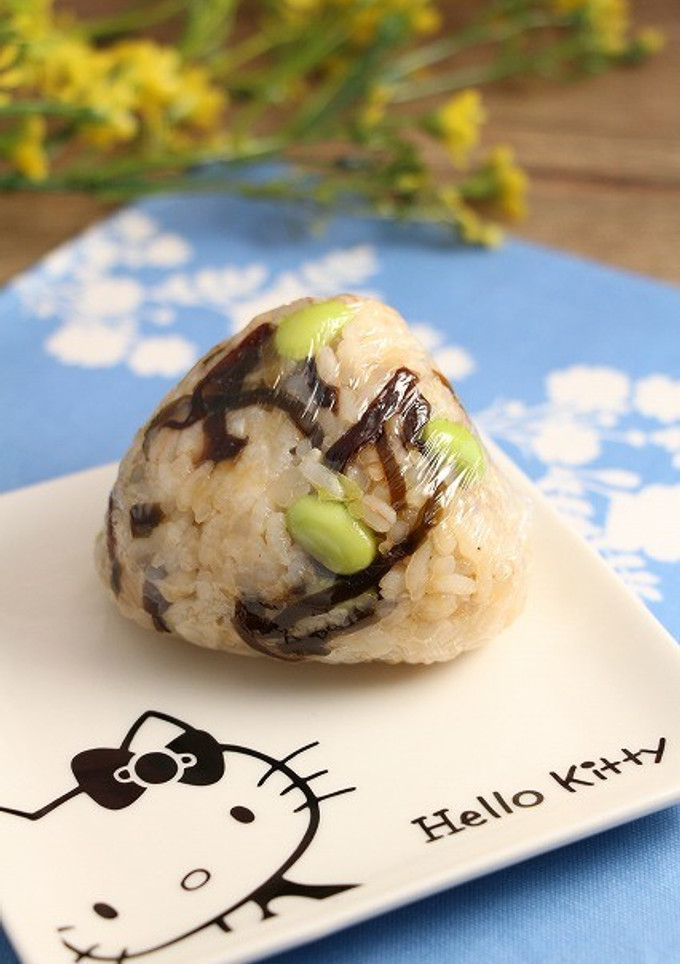 簡単！おにぎり☆枝豆昆布-レシピのメイン写真