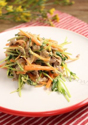 簡単！たっぷり豆苗の牛オイマヨ炒め-レシピのメイン写真