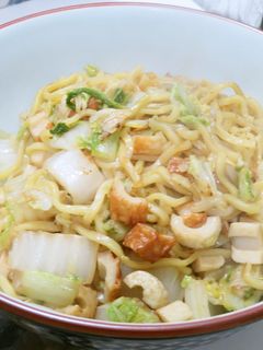 牡蠣油香る☆白菜と竹輪の中華風塩焼きそば-レシピのメイン写真
