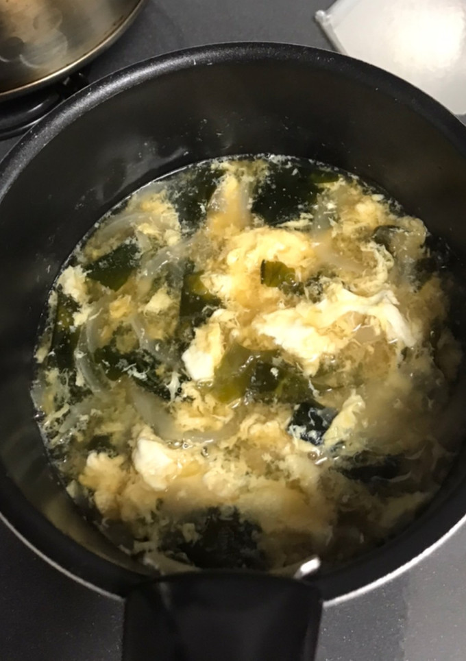 玉ねぎとワカメの中華スープ-レシピのメイン写真