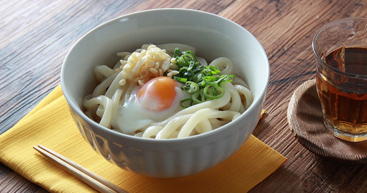 温玉うどん様 温玉のせぶっかけうどん by PRISMATE 【クックパッド】 簡単