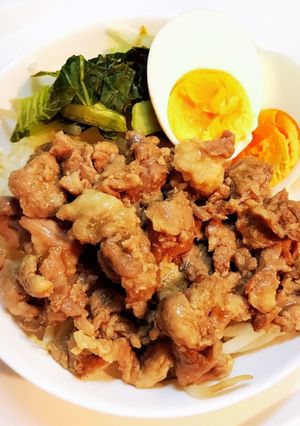 お安い豚コマをレンジで！ルーロー飯風豚丼-レシピのメイン写真