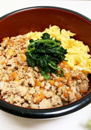 簡単30分◎フライパンで4色そぼろ丼-レシピのメイン写真