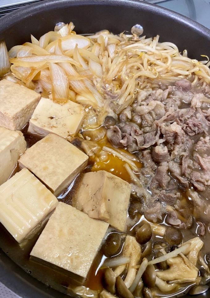 簡単美味しいすき焼き 〜割り下の黄金比〜-レシピのメイン写真