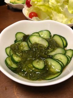 1分で簡単!きゅうりとめかぶのポン酢あえ-レシピのメイン写真