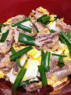 超簡単&節約♪鯖の水煮缶の卵とじ丼-レシピのメイン写真