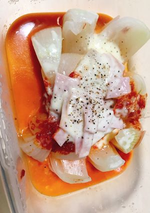 丸ごと玉ねぎとトマトチーズ-レシピのメイン写真