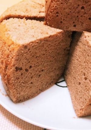 炊飯器で作るココアのシフォンケーキ-レシピのメイン写真