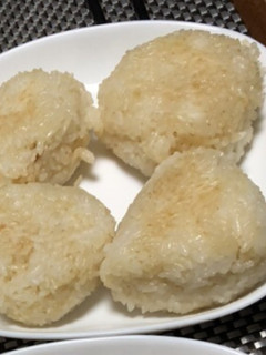 焼きおにぎり(梅干し入り)-レシピのメイン写真