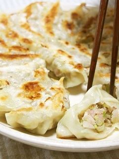 コリコリ!エリンギ入り餃子♪-レシピのメイン写真