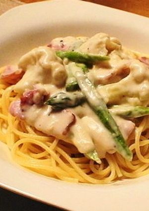 カリフラワーとアスパラのクリームパスタ-レシピのメイン写真