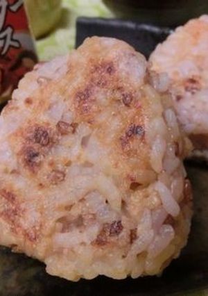 オイマヨ生姜で香ばしい♪　焼きおにぎり-レシピのメイン写真