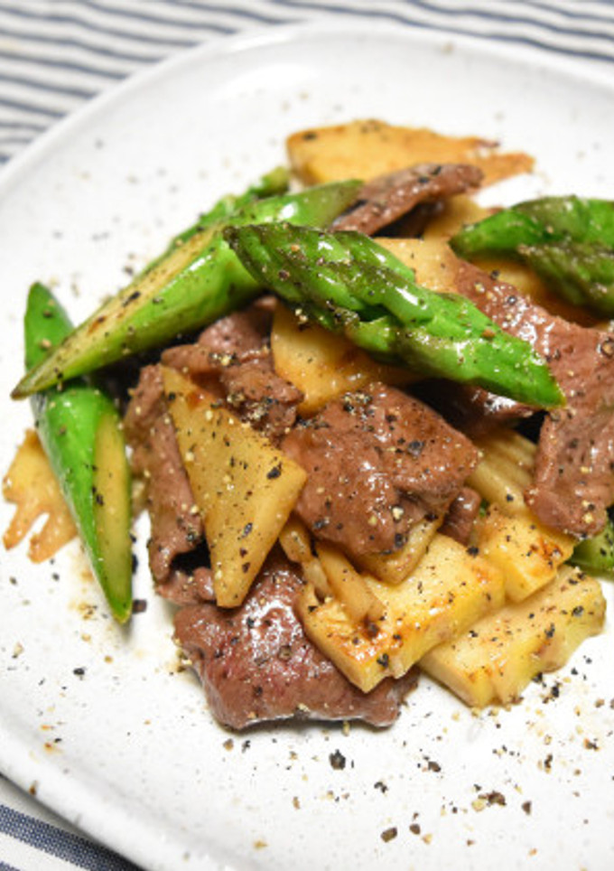 牛肉と春野菜の黒胡椒炒め-レシピのメイン写真