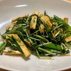รูปของ ヨモギとあり合わせ野菜の醤油炒め