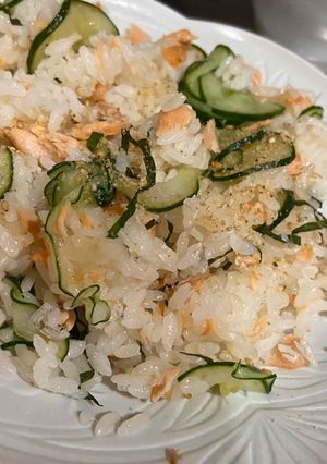 辛すぎた焼き鮭を美味しく食べる混ぜごはん-レシピのメイン写真