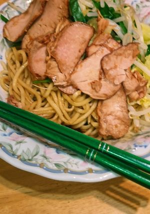 【簡単】春キャベツのニンニク醤油まぜ麺-レシピのメイン写真