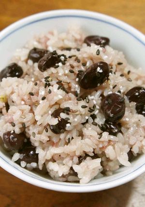 赤そらまめの炊き込みご飯-レシピのメイン写真