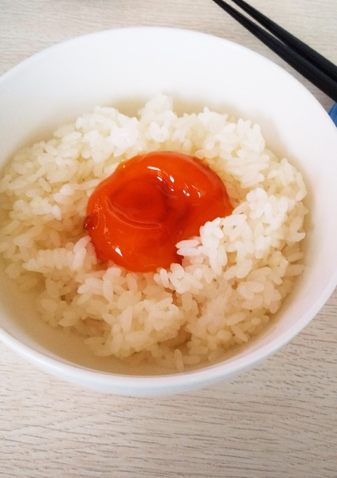 めんつゆin卵黄 (卵黄の醤油漬け)-レシピのメイン写真