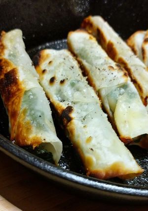 余った餃子の皮で簡単おつまみ-レシピのメイン写真