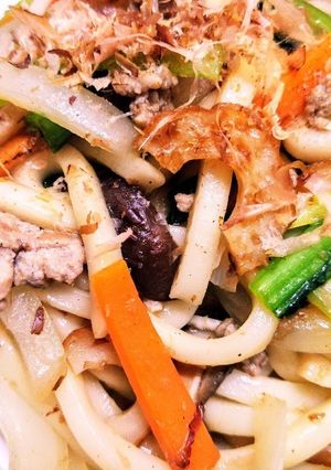 お醤油味で!香ばしい焼きうどん-レシピのメイン写真