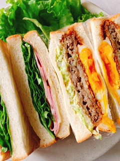 メンチカツサンド(半熟目玉焼き入り)-レシピのメイン写真