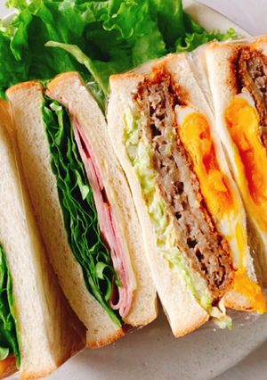 メンチカツサンド(半熟目玉焼き入り)-レシピのメイン写真
