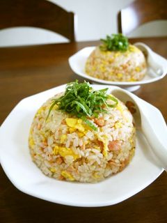 ふんわり炒り卵の鮭フレークde簡単炒飯♪-レシピのメイン写真