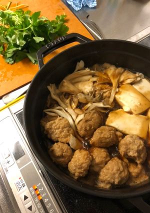 鶏つみれのすき焼き。お手軽ヘルシー！-レシピのメイン写真